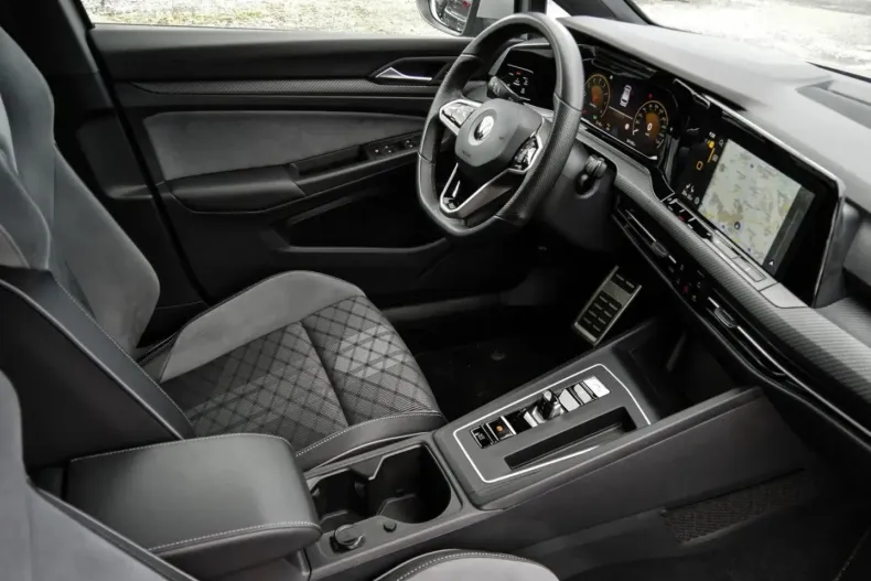 Volkswagen Golf din 2022 cu 34.148 km - oferta VOL125129 - foto 4