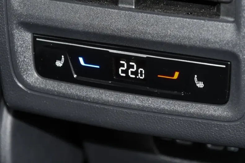 Volkswagen Golf din 2022 cu 34.148 km - oferta VOL125129 - foto 13