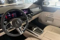 Mercedes-Benz GLA 200 din 2023 cu 4.999 km - oferta MER125131 - foto 8