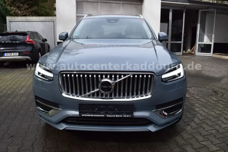 Volvo XC90 din 2023 cu 22.310 km - oferta VOL125133 - foto 2