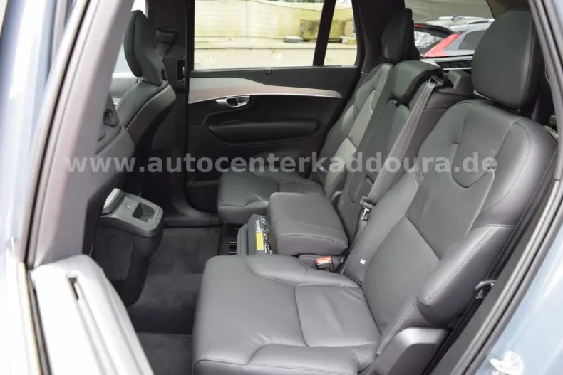 Volvo XC90 din 2023 cu 22.310 km - oferta VOL125133 - foto 11