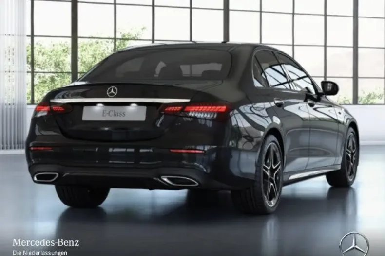 Mercedes-Benz E 300 din 2022 cu 30.026 km - oferta MER125134 - foto 5