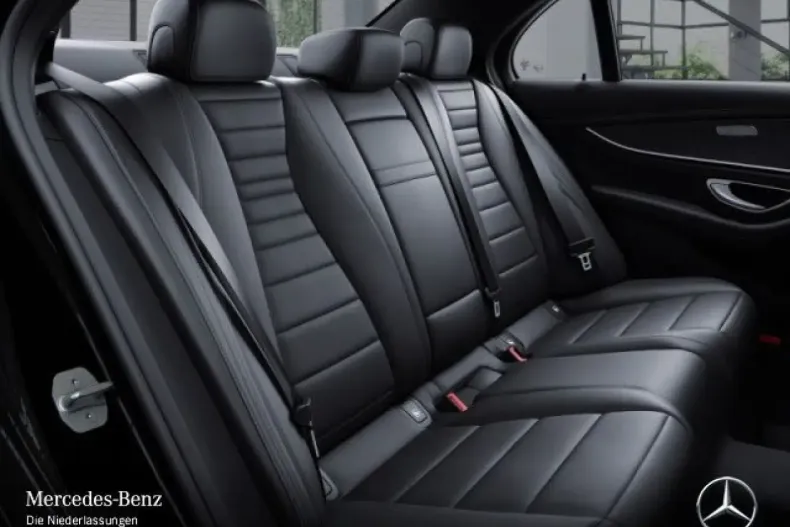 Mercedes-Benz E 300 din 2022 cu 30.026 km - oferta MER125134 - foto 14