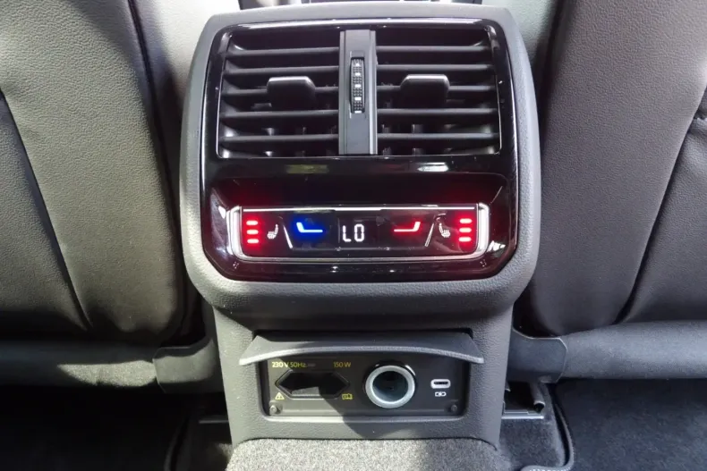 Volkswagen Arteon din 2023 cu 81.886 km - oferta VOL125144 - foto 19