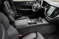 Volvo XC60 din 2023 cu 1.558 km - oferta VOL125147 - foto 7