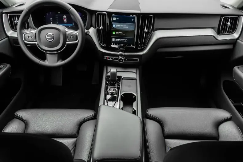 Volvo XC60 din 2023 cu 22.456 km - oferta VOL125148 - foto 6