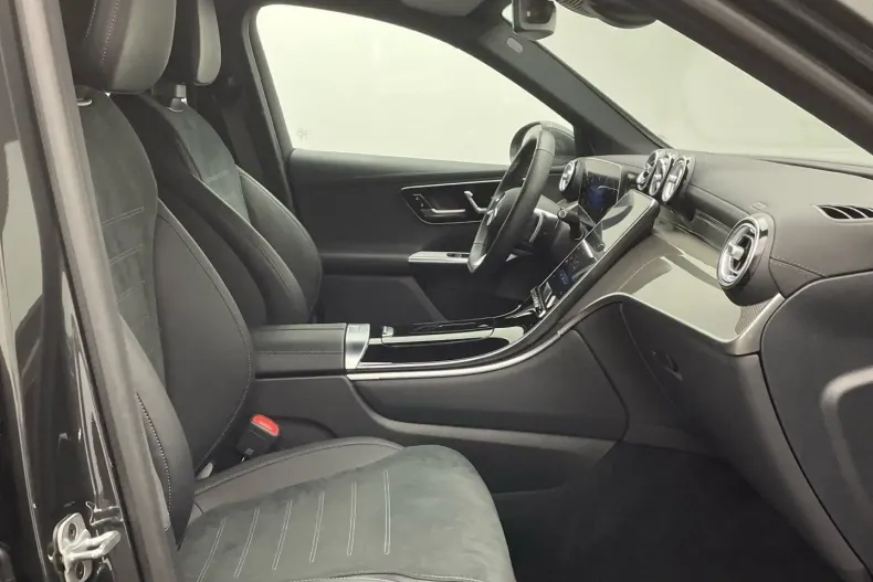 Mercedes-Benz GLC 200 din 2023 cu 10.319 km - oferta MER125152 - foto 13