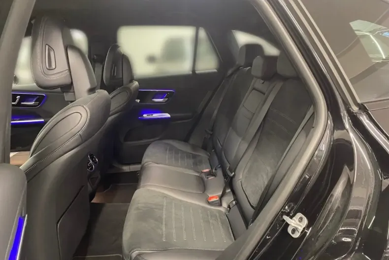 Mercedes-Benz GLC 200 din 2022 cu 16.277 km - oferta MER125153 - foto 11