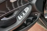 Mercedes-Benz GLC 300 din 2021 cu 46.940 km - oferta MER125157 - foto 12