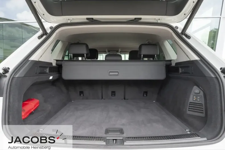 Volkswagen Touareg din 2021 cu 21.303 km - oferta VOL125161 - foto 6