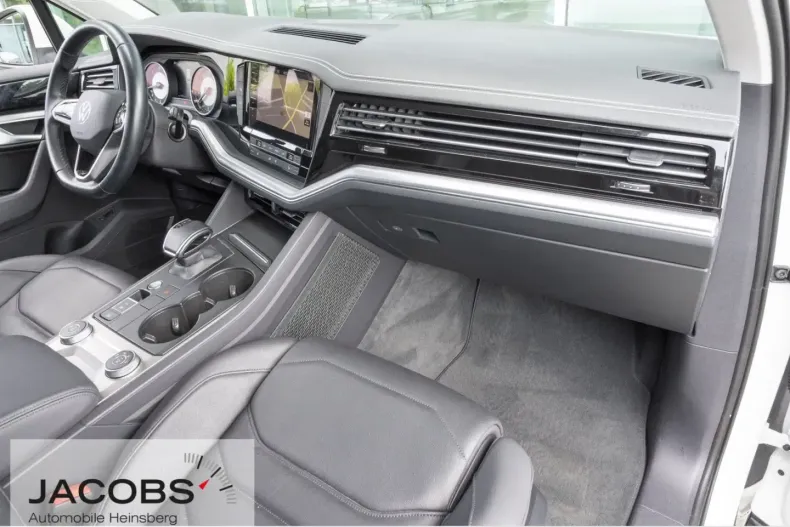 Volkswagen Touareg din 2021 cu 21.303 km - oferta VOL125161 - foto 8