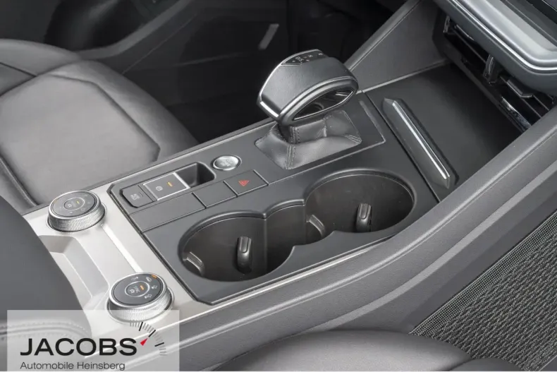 Volkswagen Touareg din 2021 cu 21.303 km - oferta VOL125161 - foto 9