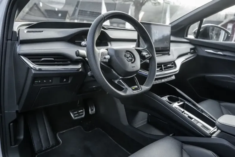 Skoda Enyaq din 2023 cu 14.990 km - oferta SKO125165 - foto 16