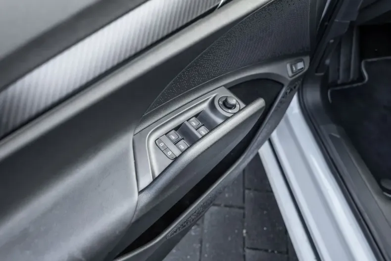 Skoda Enyaq din 2023 cu 14.990 km - oferta SKO125165 - foto 18