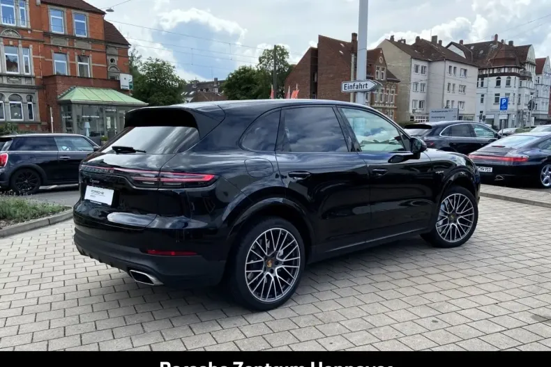 Porsche Cayenne din 2020 cu 65.800 km - oferta POR125175 - foto 3