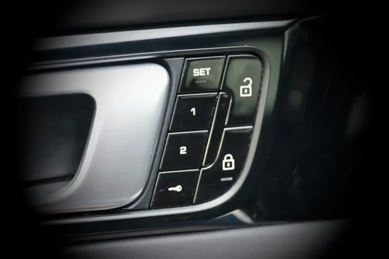 Porsche Panamera din 2021 cu 67.601 km - oferta POR125190 - foto 24