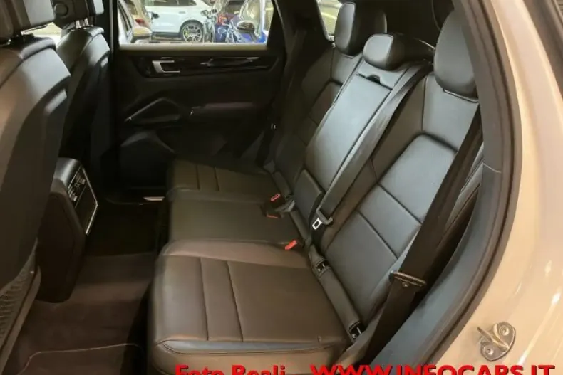 Porsche Cayenne din 2020 cu 59.000 km - oferta POR125193 - foto 7