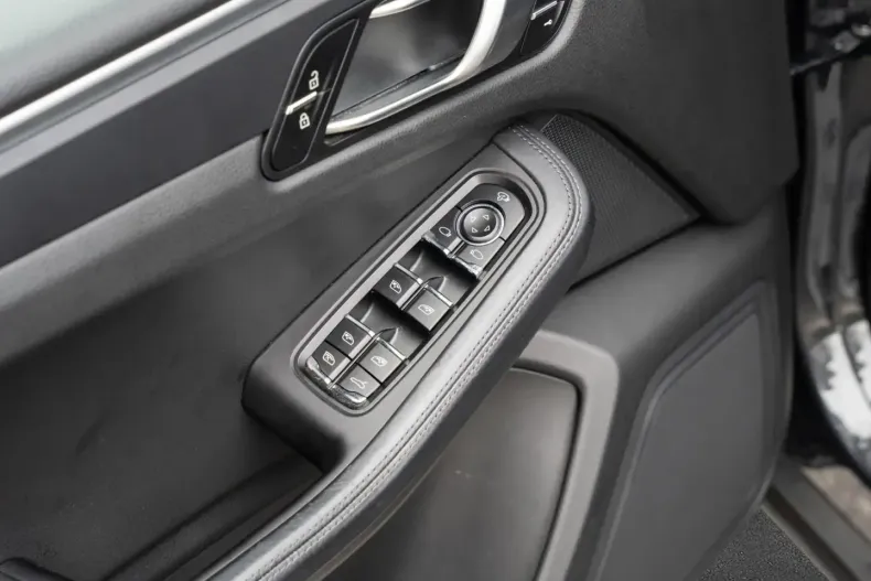 Porsche Macan din 2021 cu 50.000 km - oferta POR125194 - foto 22