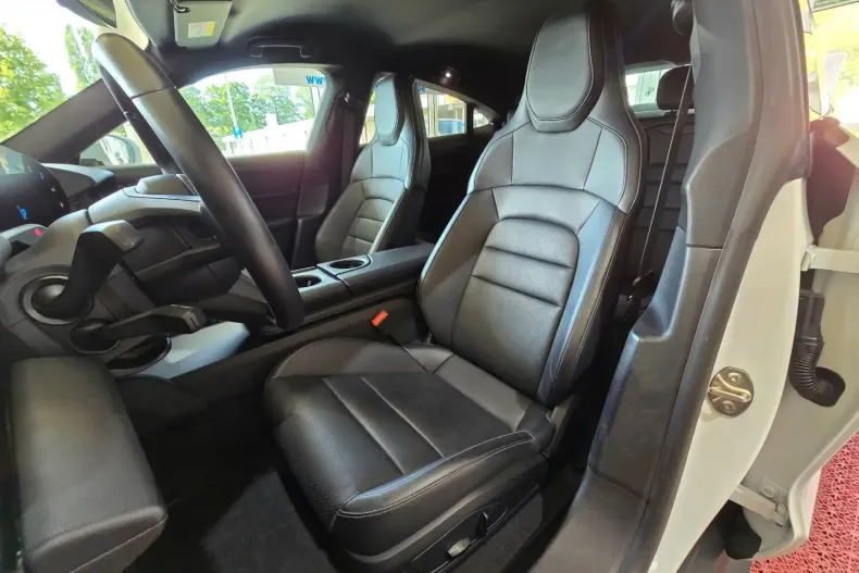 Porsche Taycan din 2021 cu 59.990 km - oferta POR125195 - foto 8