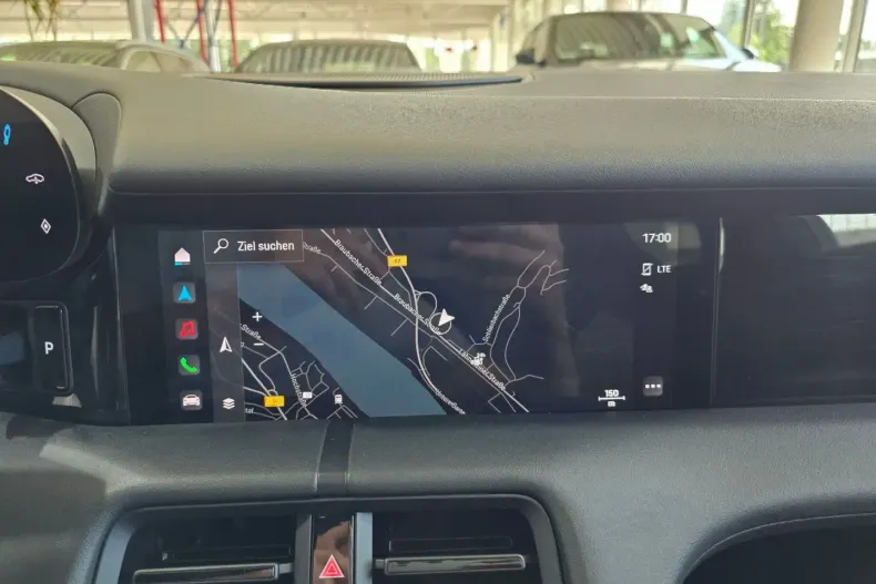 Porsche Taycan din 2021 cu 59.990 km - oferta POR125195 - foto 11