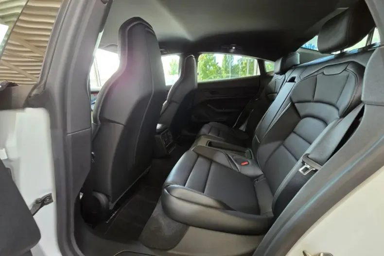 Porsche Taycan din 2021 cu 59.990 km - oferta POR125195 - foto 15