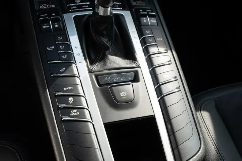 Porsche Macan din 2021 cu 47.831 km - oferta POR125198 - foto 22