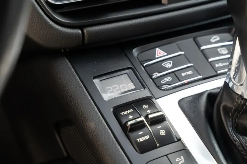 Porsche Macan din 2021 cu 47.831 km - oferta POR125198 - foto 24