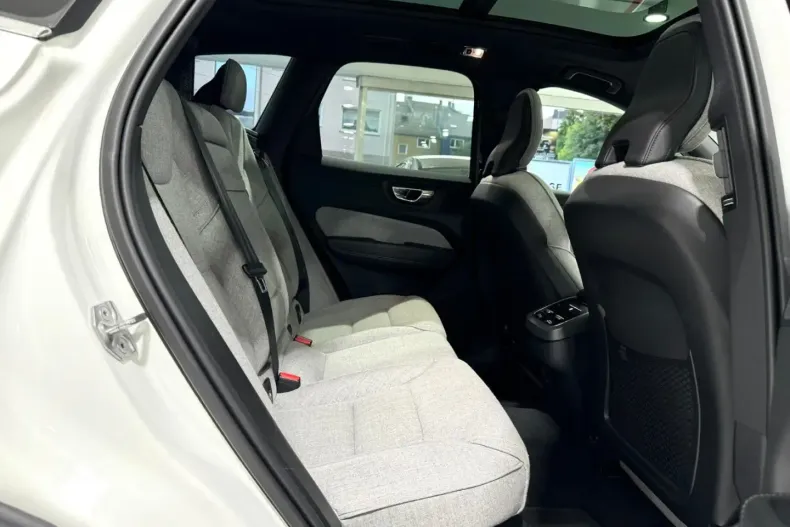 Volvo XC60 din 2021 cu 68.000 km - oferta VOL125209 - foto 21