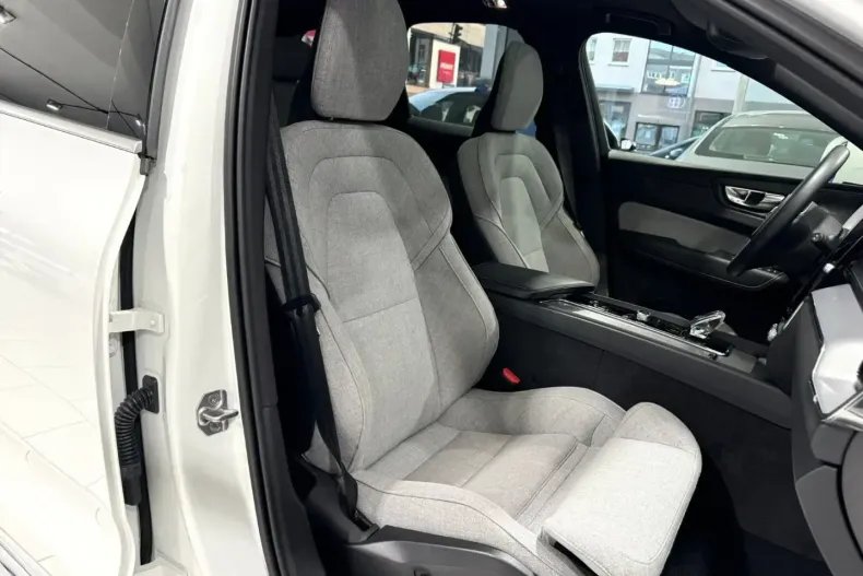 Volvo XC60 din 2021 cu 68.000 km - oferta VOL125209 - foto 22