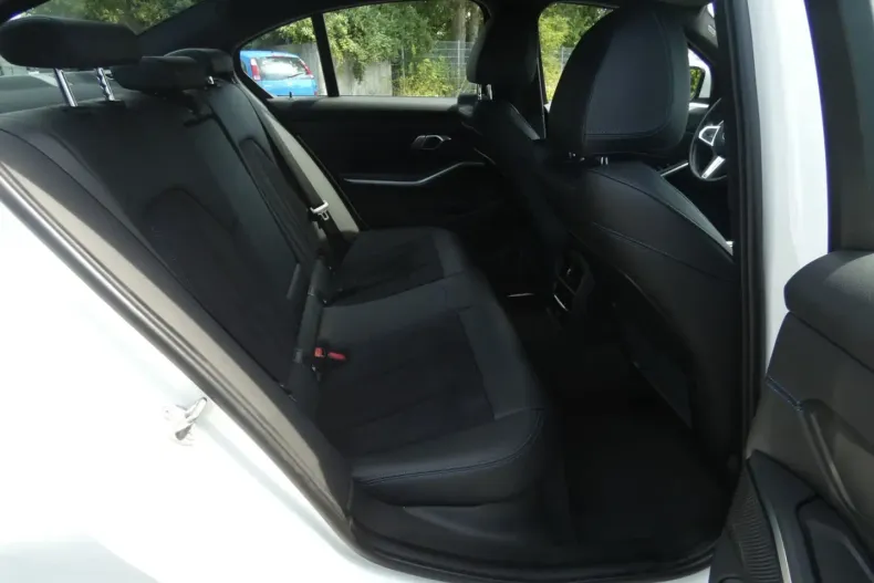 BMW 330 din 2022 cu 29.153 km - oferta BMW125213 - foto 24