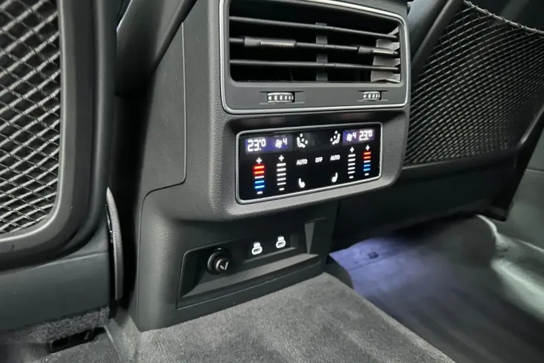 Audi RSQ8 din 2022 cu 61.806 km - oferta AUD125215 - foto 23