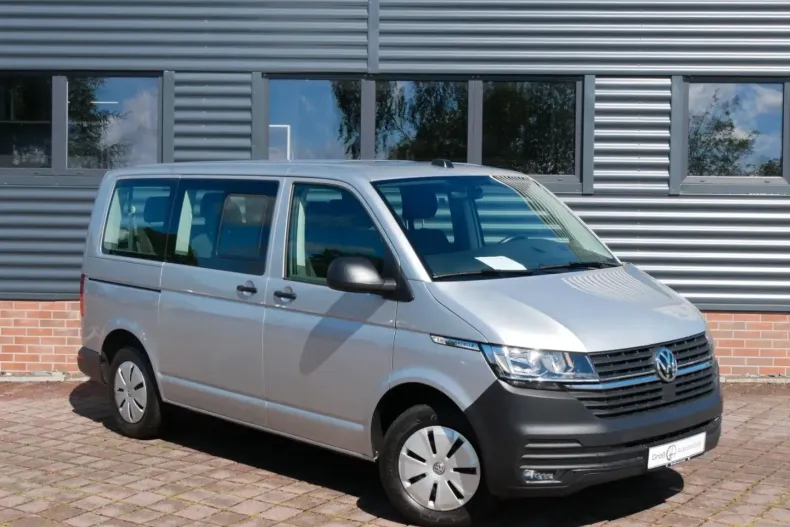 Volkswagen T6 Caravelle din 2023 cu 37.490 km - oferta VOL125218 - foto 1