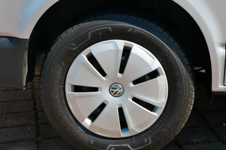 Volkswagen T6 Caravelle din 2023 cu 37.490 km - oferta VOL125218 - foto 3