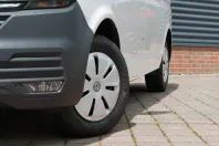 Volkswagen T6 Caravelle din 2023 cu 25.579 km - oferta VOL125225 - foto 3