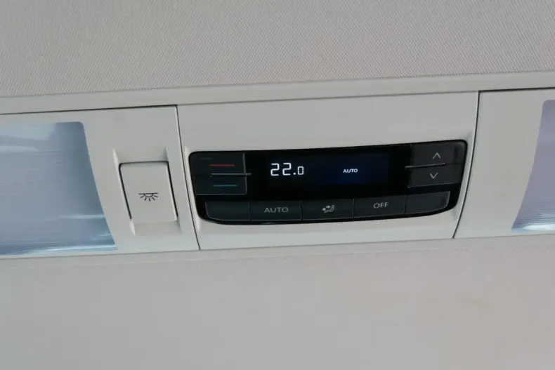 Volkswagen T6 Caravelle din 2023 cu 25.579 km - oferta VOL125225 - foto 24