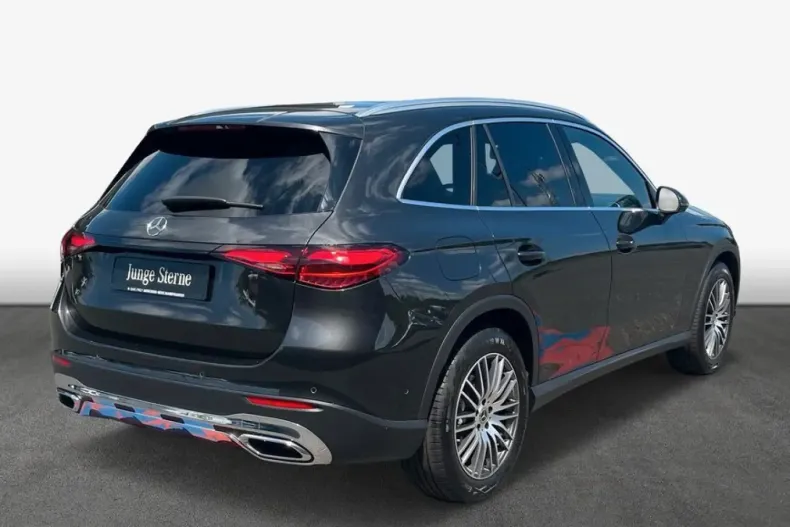 Mercedes-Benz GLC 200 din 2023 cu 7.459 km - oferta MER125227 - foto 2