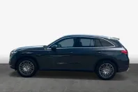 Mercedes-Benz GLC 200 din 2023 cu 7.459 km - oferta MER125227 - foto 4