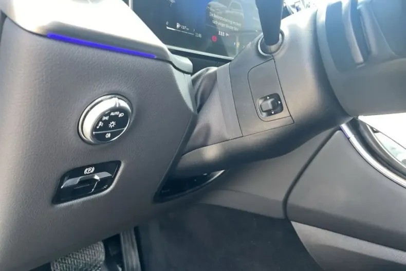 Mercedes-Benz GLC 200 din 2023 cu 7.459 km - oferta MER125227 - foto 19