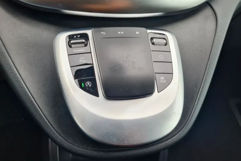 Mercedes-Benz V 220 din 2021 cu 75.780 km - oferta MER125246 - foto 14