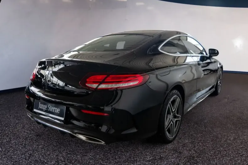 Mercedes-Benz C 180 din 2023 cu 9.591 km - oferta MER125247 - foto 3