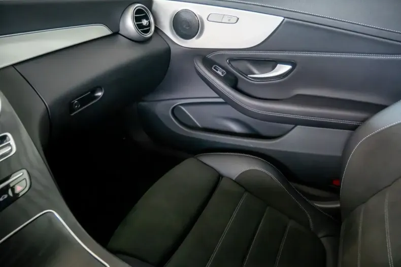 Mercedes-Benz C 180 din 2023 cu 9.591 km - oferta MER125247 - foto 12