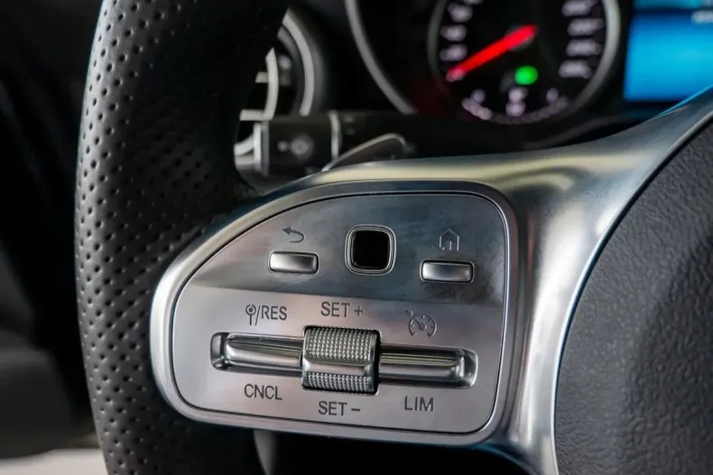 Mercedes-Benz C 180 din 2023 cu 9.591 km - oferta MER125247 - foto 15