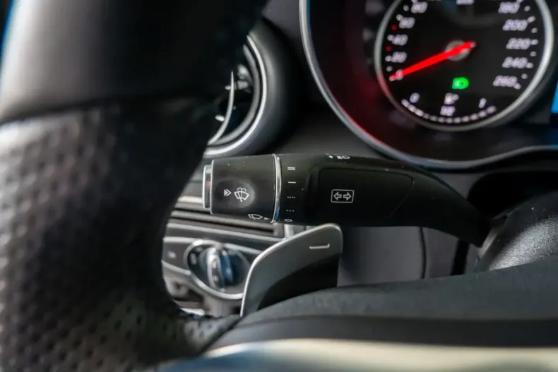 Mercedes-Benz C 180 din 2023 cu 9.591 km - oferta MER125247 - foto 16