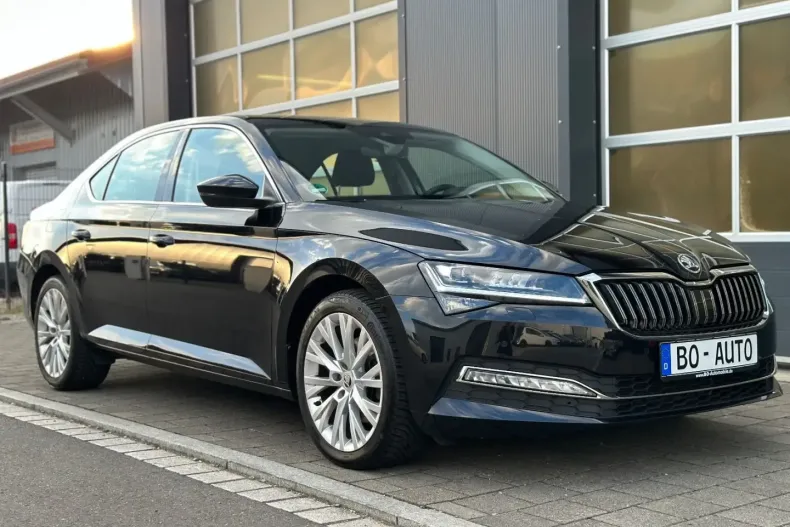 Skoda Superb din 2021 cu 36.500 km - oferta SKO125248 - foto 1