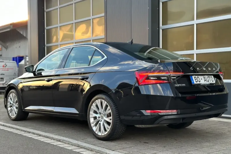 Skoda Superb din 2021 cu 36.500 km - oferta SKO125248 - foto 2