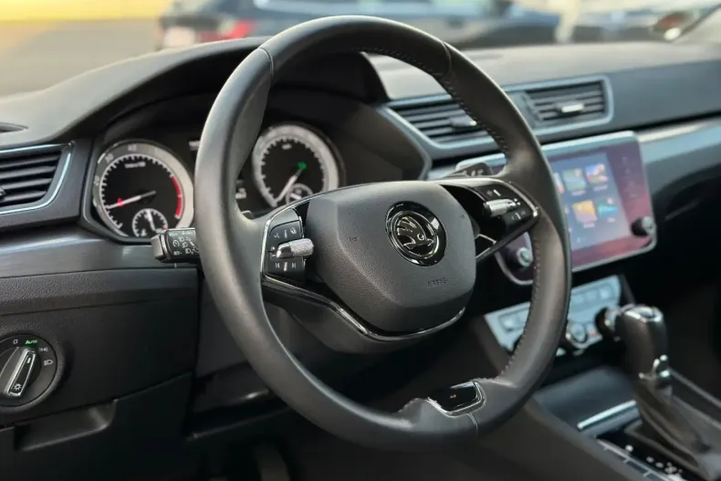 Skoda Superb din 2021 cu 36.500 km - oferta SKO125248 - foto 16