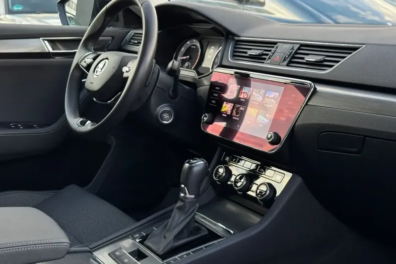 Skoda Superb din 2021 cu 36.500 km - oferta SKO125248 - foto 23