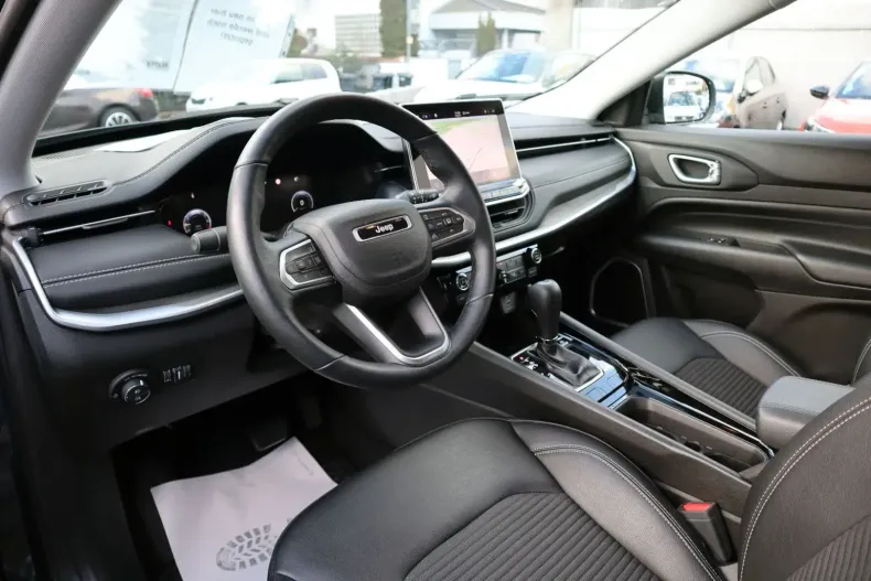 Jeep Compass din 2023 cu 28.055 km - oferta JEE125254 - foto 8