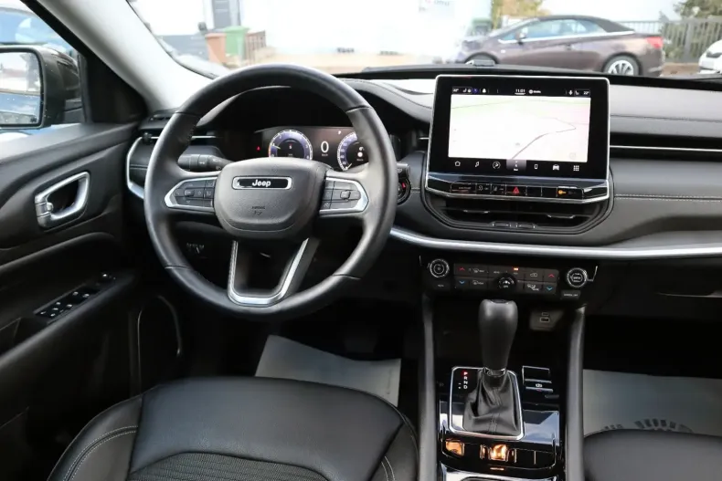 Jeep Compass din 2023 cu 28.055 km - oferta JEE125254 - foto 12