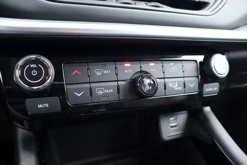 Jeep Compass din 2023 cu 28.055 km - oferta JEE125254 - foto 16